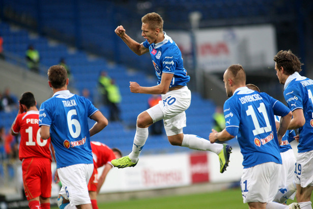 T-Mobile Ekstraklasa: Lech wymęczył wygraną z grającym w "10" Widzewem