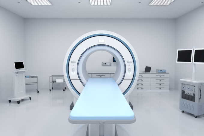 Mellrákkal diagnosztizáltak tavaly. A negyedéves kontrollon kérhetek low dose CT-t? Az orvos válaszol