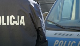 Policja zatrzymała małżeństwo ws. zniszczenia drzwi w biurze PiS