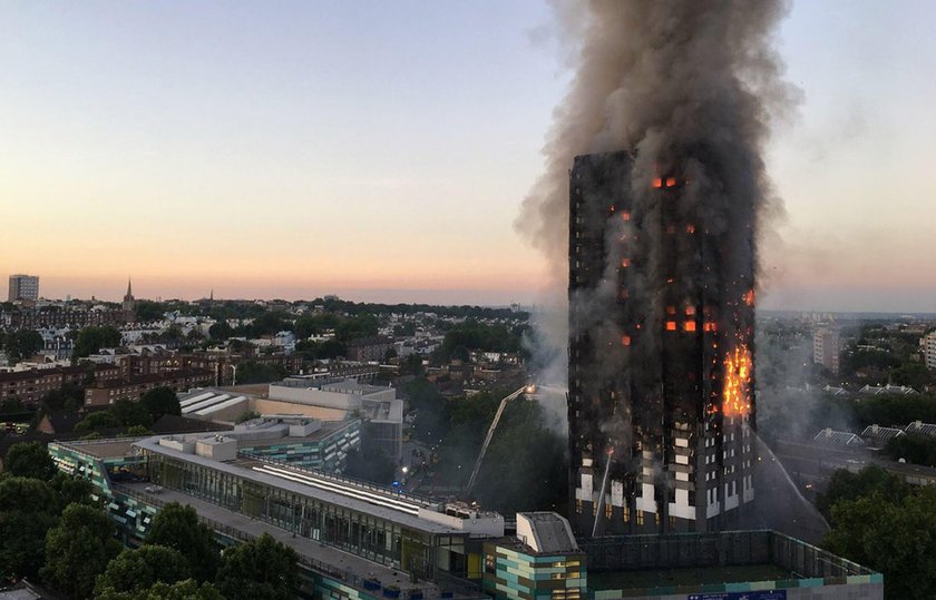 Spłonął apartamentowiec. "Ludzie skakali z okien, to było piekło"