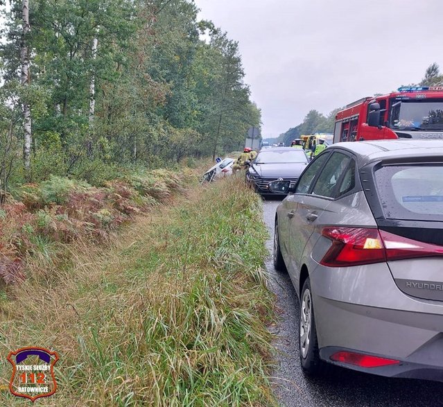 Czołowe zderzenie z udziałem pojazdu nauki jazdy na S1 - 29.09.2022 - autor: 112tychy.pl