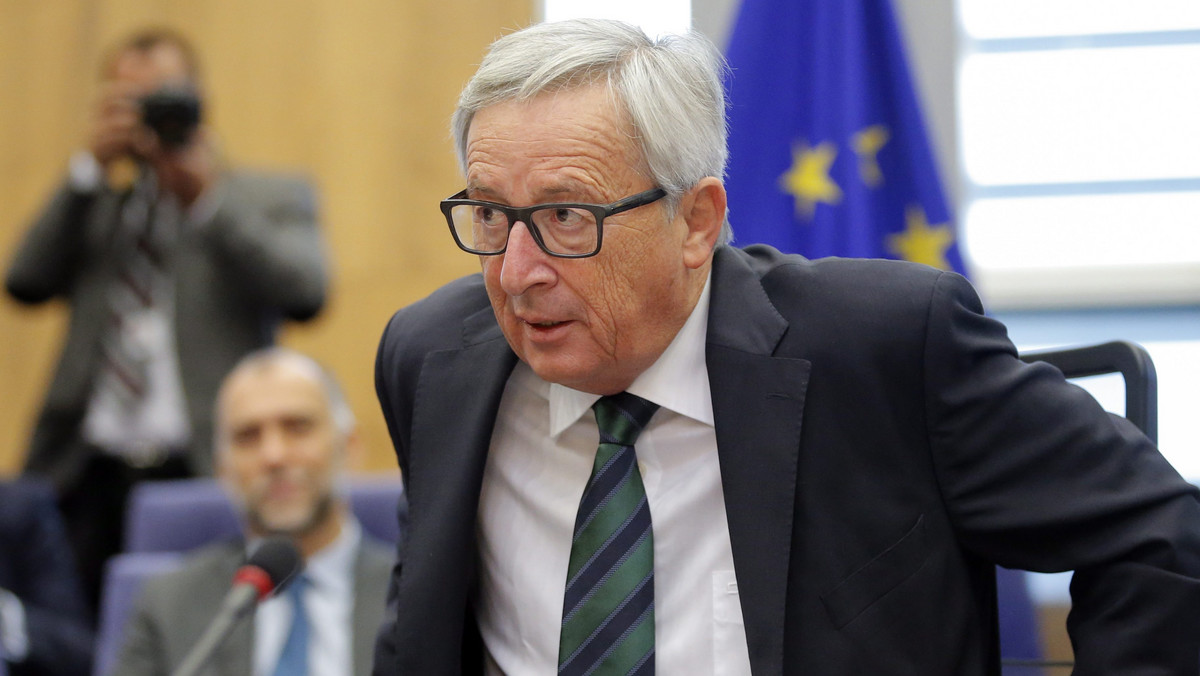 Porozumienie UE z W. Brytanią wciąż jest możliwe, ale potrzeba propozycji dotyczących uniknięcia twardej granicy między Irlandią a Irlandią Północną - mówił w PE szef Komisji Europejskiej Jean-Claude Juncker. Jak zaznaczył, na razie nie ma postępu w rozmowach.