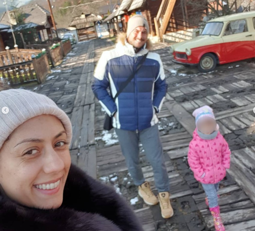 Aleksandra sa mužem i ćerkom