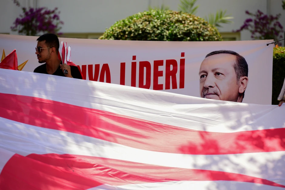 NIN Erdoganova surova odmazda svet