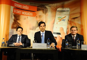 598932_banca-intesa--hce3-foto-promo-1