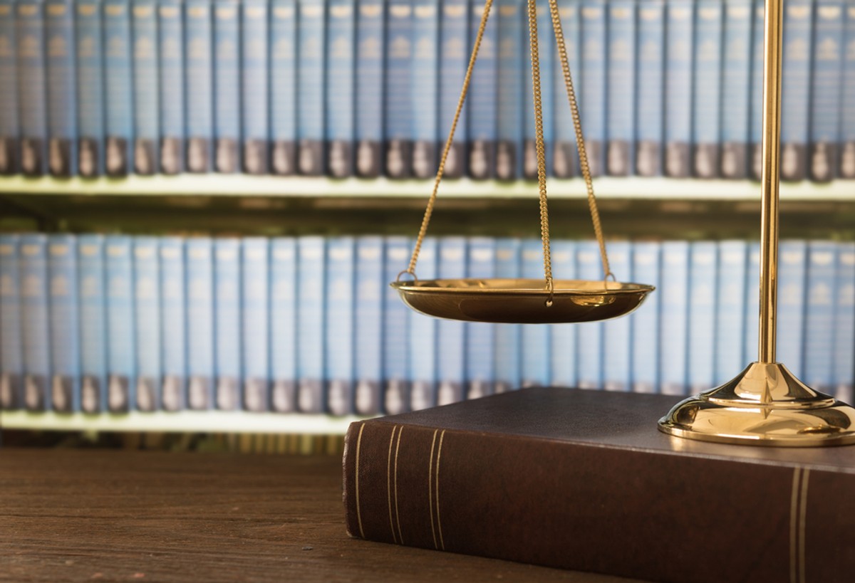 Według raportu, utrudnienia w prowadzeniu działalności komorniczej spowodują także poważne opóźnienia w odzyskiwaniu przeterminowanych należności, co może doprowadzić do negatywnych skutków gospodarczych i społecznych.