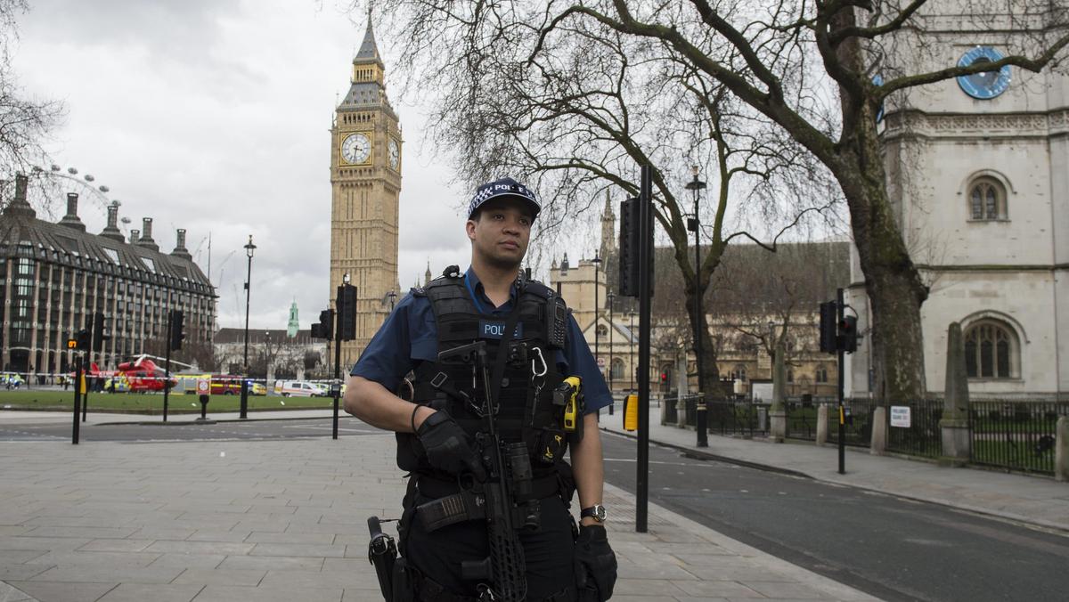 Firearms incident in the Westminister palace grounds and on Westminster Bridge