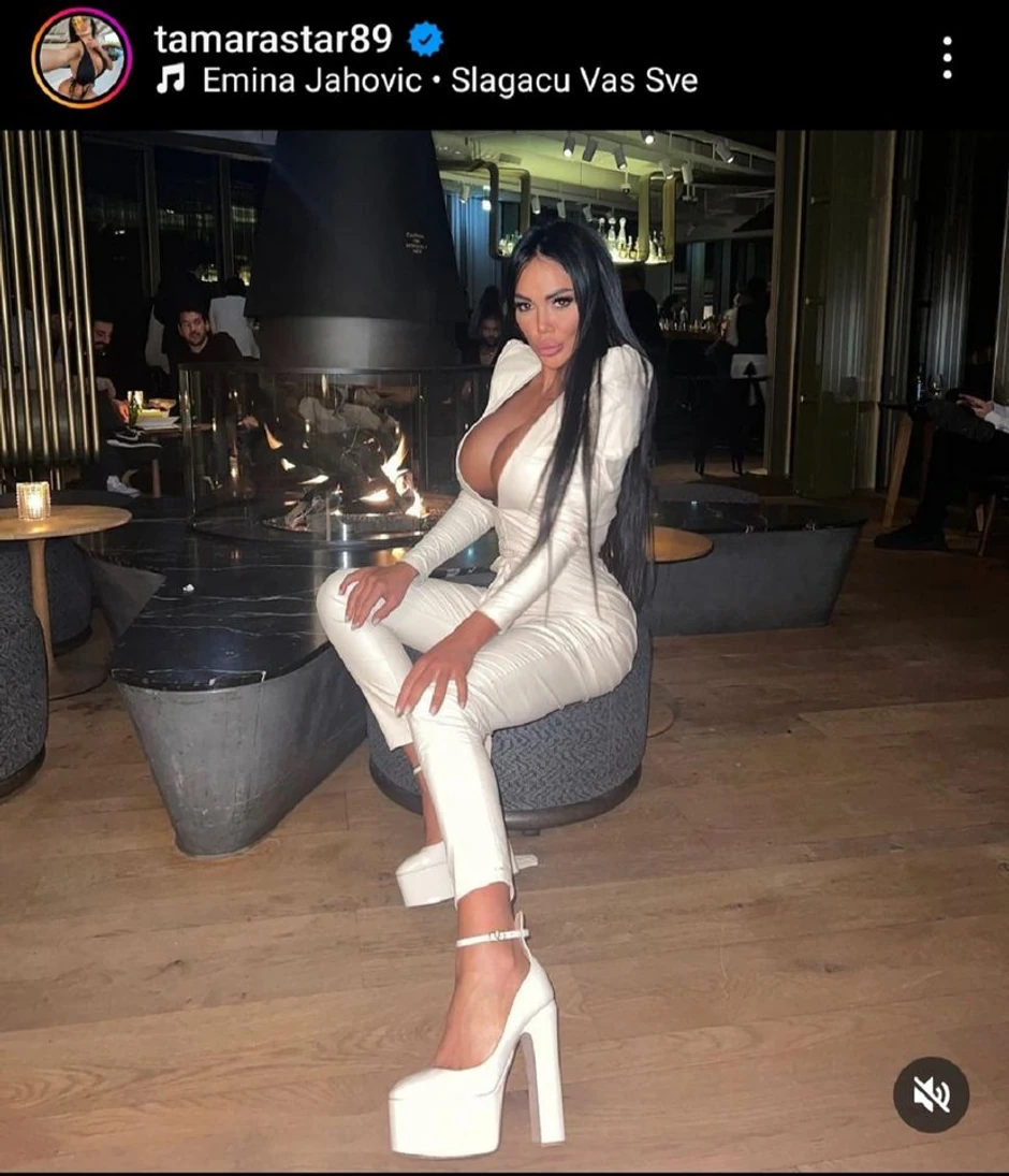 Asmin lajkovao starletama fotke