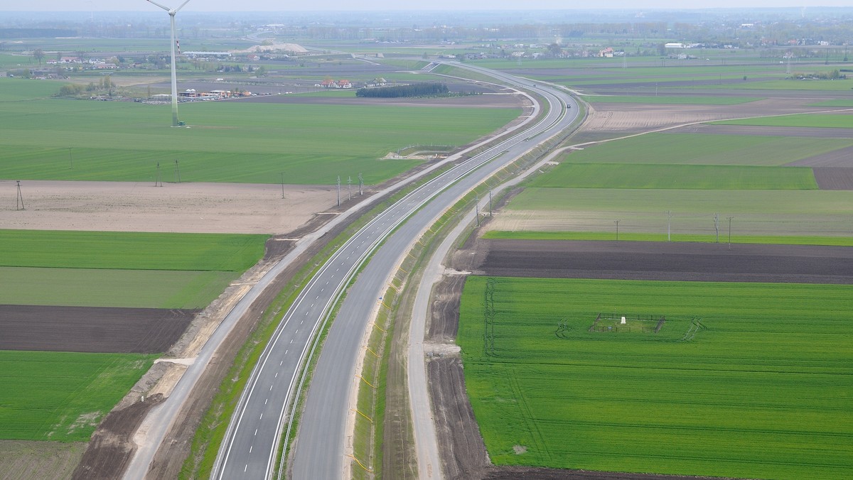 Najdalej za dwa lata powinien być gotowy łącznik między drogami krajowymi nr 15 oraz 25 na północ od Inowrocławia. Dzięki temu obwodnica tego miasta będzie kompletna.