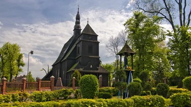 Najstarszy drewniany polski kościół, czyli świątynia z tajemnicą