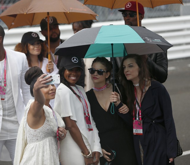 palvin barbi, barbara palvin, lewis hamilton, forma 1, monaco, justin bieber, járnak, topmodell