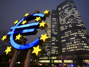 Strefa euro zaciągnęła w tym roku rekordowe długi