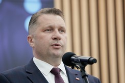 Czarnek: Herr Weber, chcecie nas pouczać? To wy jesteście wrogami demokracji