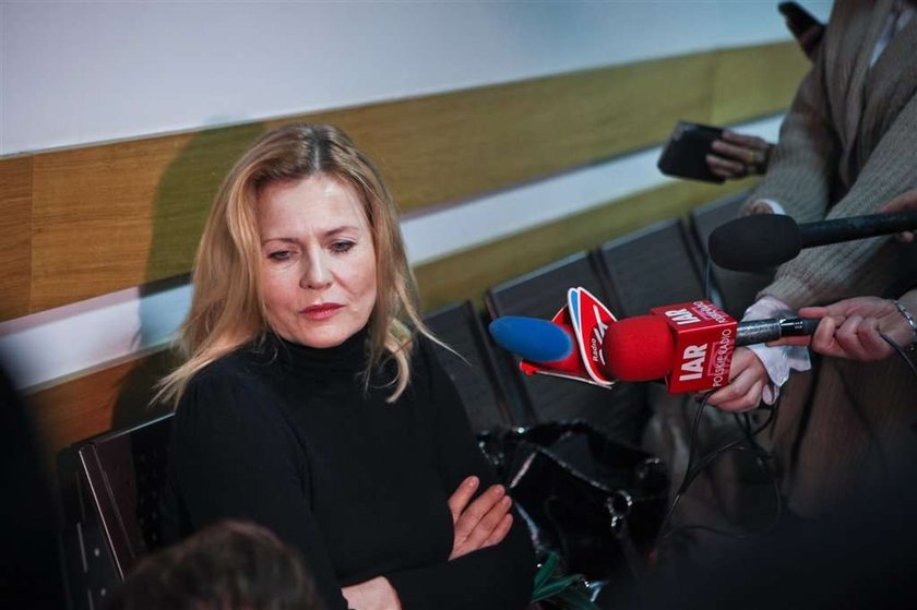 Szapołowska procesuje się z Englertem. Foto