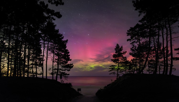 Bardzo silna burza geomagnetyczna G4. Zorza znów może być widoczna nad Polską