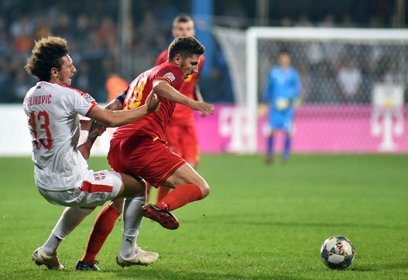 Stevan Jovetić na meču sa Srbijom