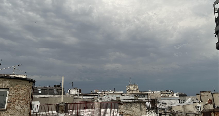 Nebo nad Beogradom slikano oko 19:50 iz centra Beograda