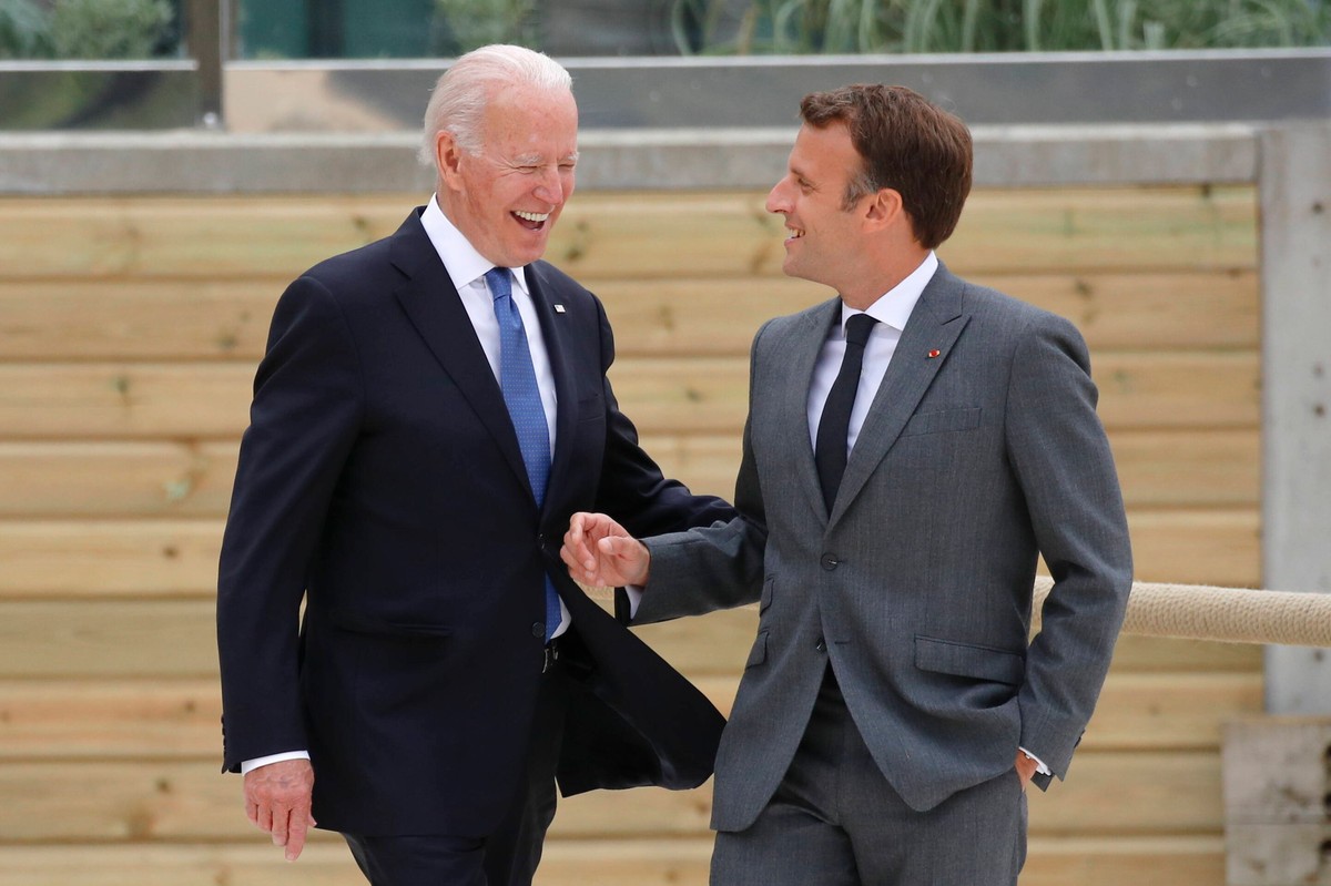 Joe Biden i Emmanuel Macron