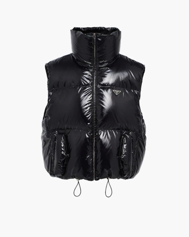 Doudoune en nylon brillant de Prada, CHF 2650.–. 