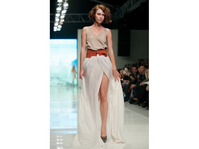 ŁUKASZ JEMIOŁ - pokaz kolekcji wiosna/lato 2012 na Fashion Week Poland Łódź.
