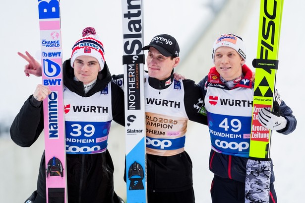 Domen Prevc, Marius Lindvik i Jan Hoerl