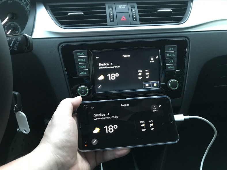 Mirrorlink skoda rapid