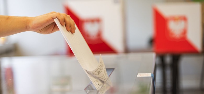 WYBORY 2023. NAJNOWSZY SONDAŻ. O losach rządu zadecyduje Konfederacja