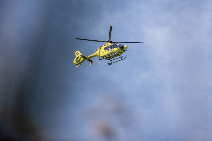 Mentőhelikoptert riasztottak az M7-es autópályára / Fotó: Zsolnai Péter