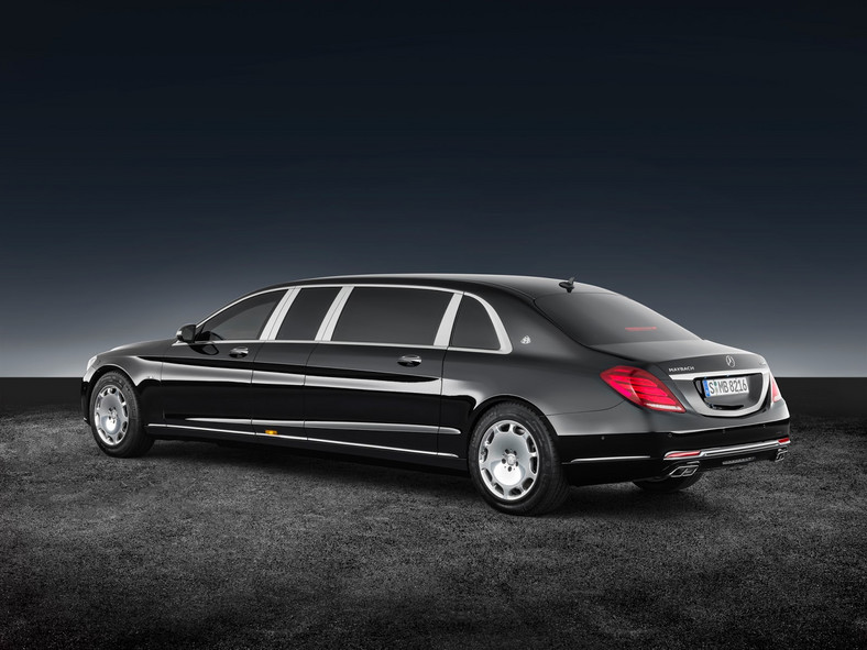 Mercedes-Benz Maybach S600 Pullman Guard 