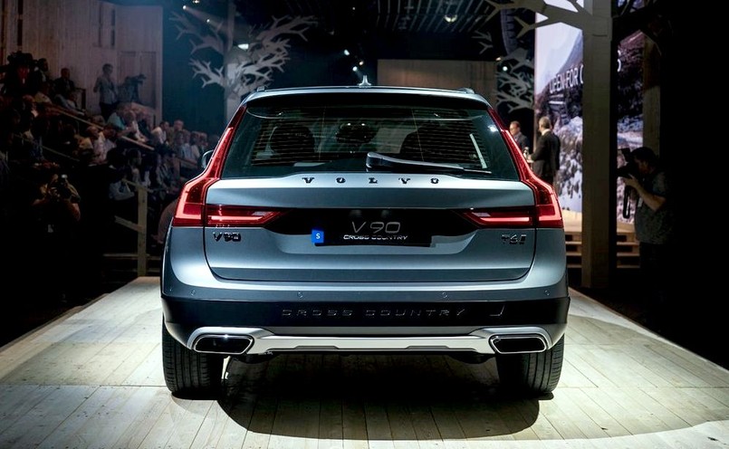 Volvo V90 Cross Country