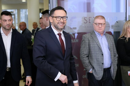 Daniel Obajtek zatrudnił detektywa, by śledzić posłów KO. Tak twierdzi premier Tusk