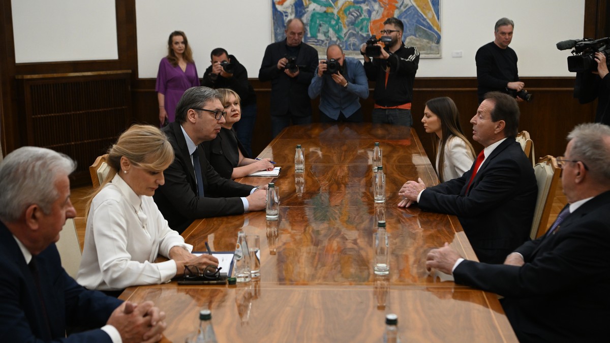 Vučić sa predstavnicima stranke Pokret snaga Srbije - BK