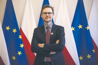 Rodzice tej samej płci? Systemowo poza nawiasem [WYWIAD]