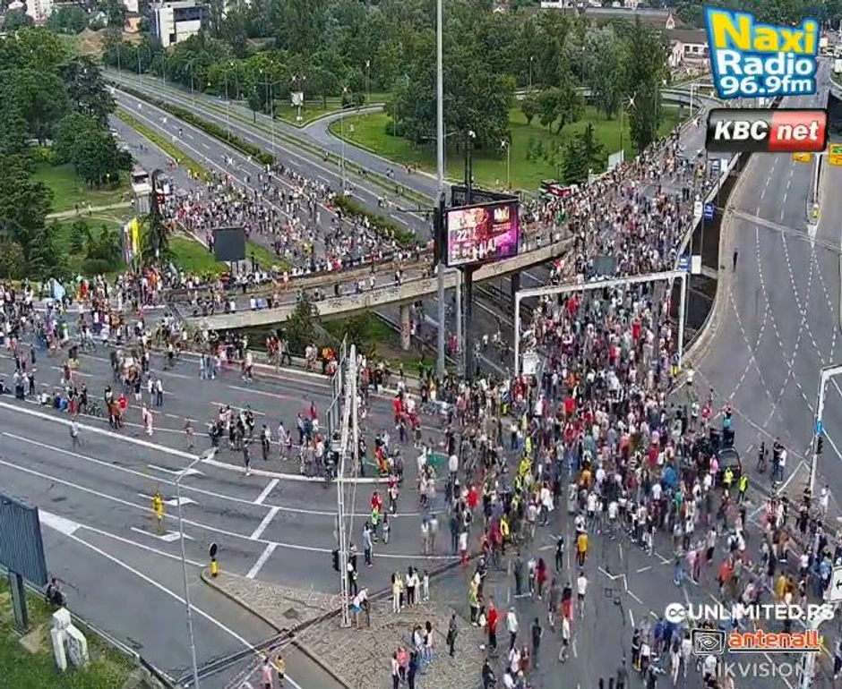Protest na Autokomandi nešto posle 20 sati