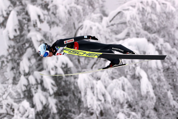 Kamil Stoch podczas serii treningowej przed zawodami mistrzostw świata w lotach narciarskich