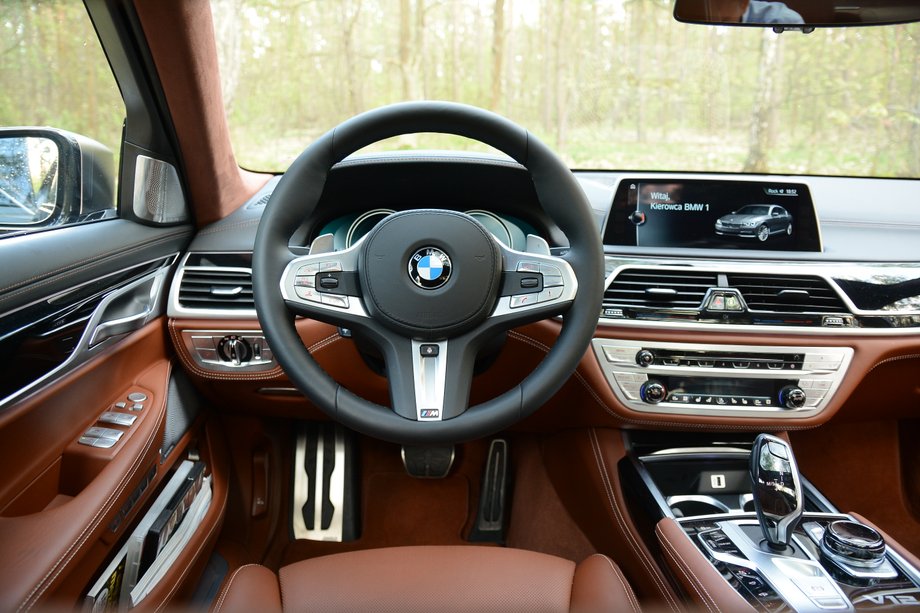 BMW M760Li xDrive