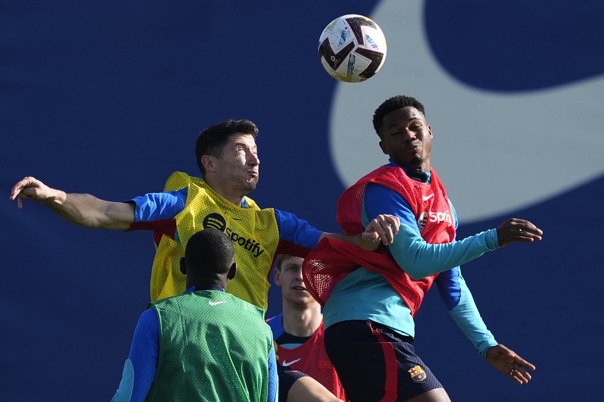 Ansu Fati i Robert Lewandowski