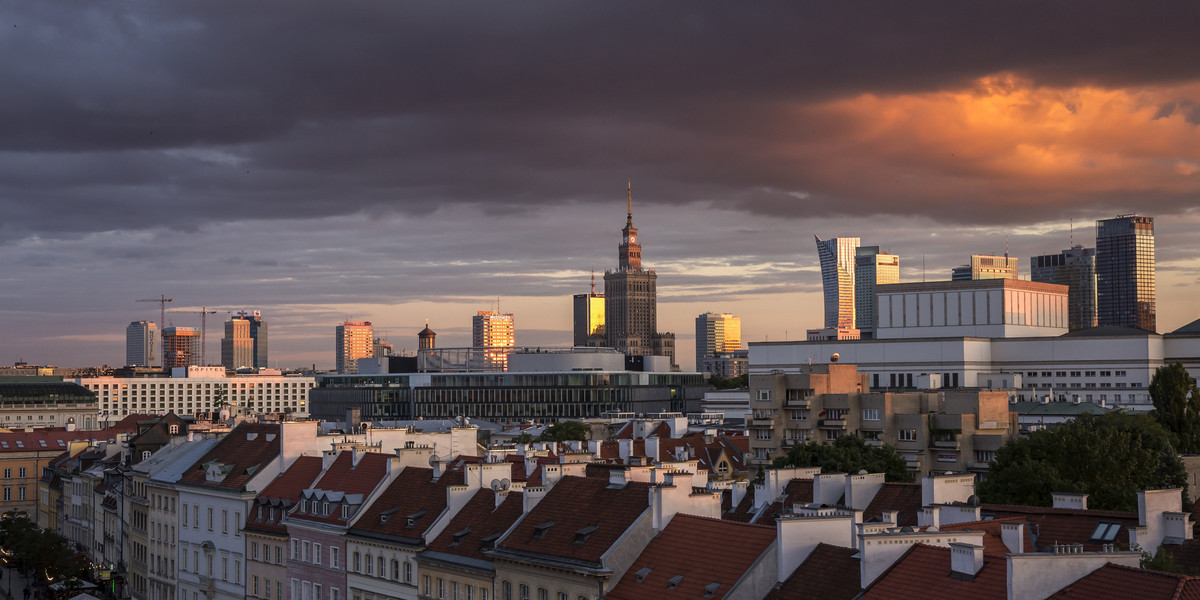 Rynek zgodnie oczekiwał, że żadna drastyczna zmiana nie nastąpi. W kwietniu 2020 r. agencja utrzymała długoterminowy rating kredytowy Polski na poziomie A- z perspektywą stabilną. 