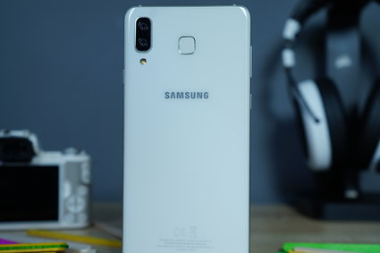 Wpadka Samsunga. Firma użyła zdjęcia zrobionego za pomocą lustrzanki do reklamy aparatu Galaxy A8 Star