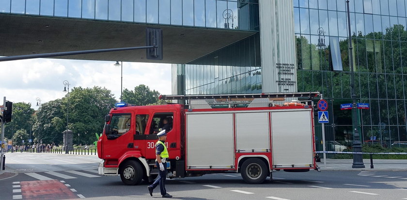 Groza w Warszawie. Ewakuowano Sąd Najwyższy i IPN