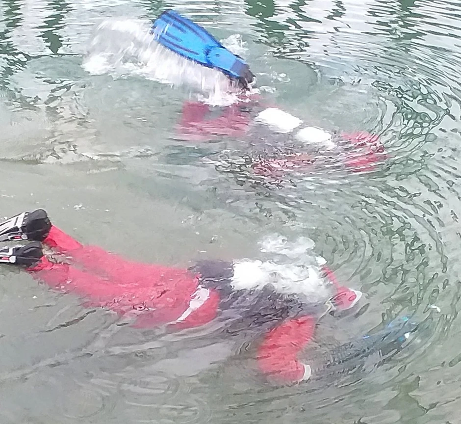 Podvodni Deda Mrazovi