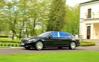 Test Mercedesa-Maybacha S600