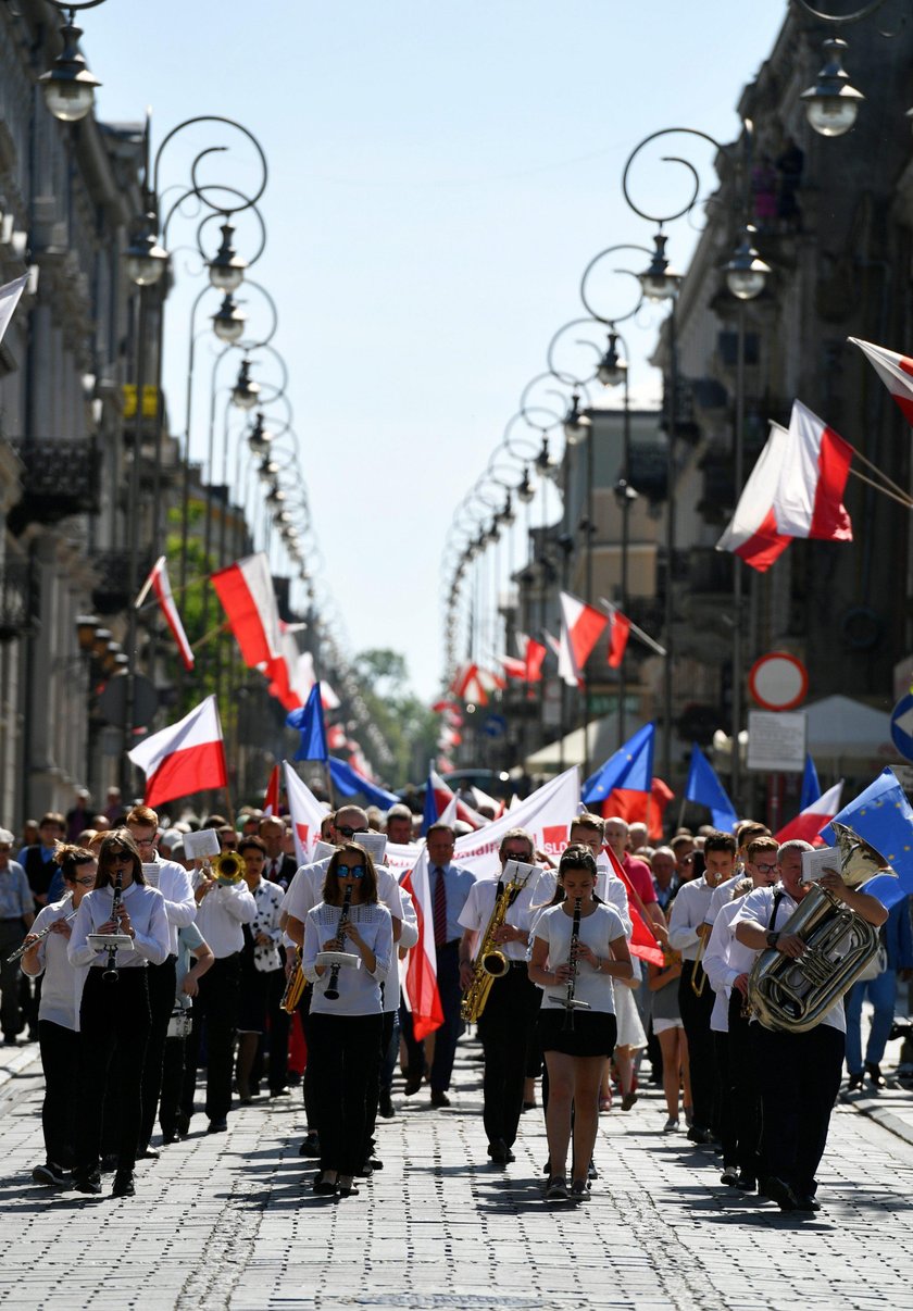 Prof. Czapiński: Politycy zniechęcają nas do świąt