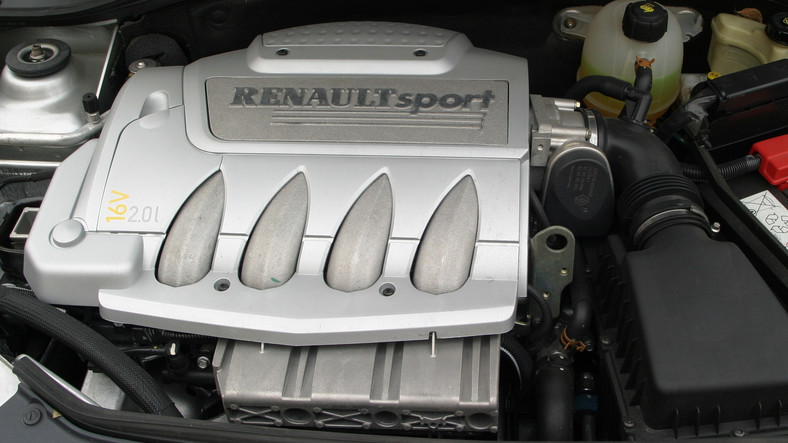 Renault Clio Sport (2000-05) - od 9000 zł