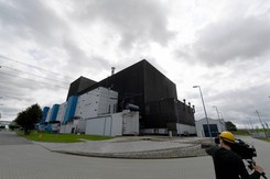 Wyciek z elektrowni jądrowej w Niemczech. Wykryto 'niewielkie skażenie radioaktywne'