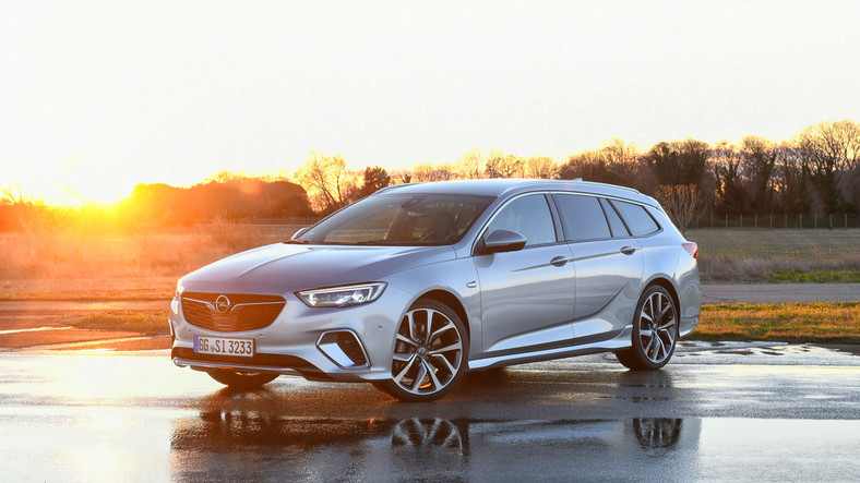 Opel Insignia GSi - szybka i zwinniejsza