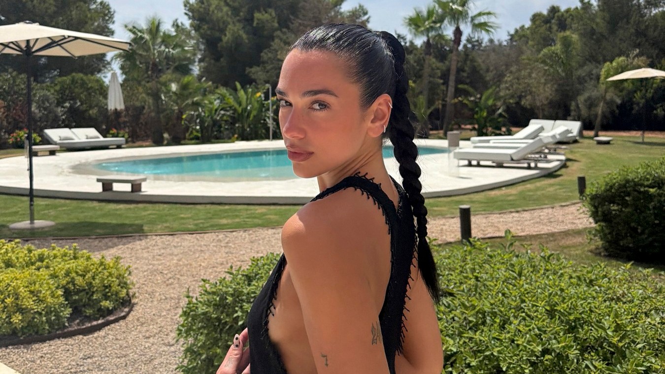 Recept na úspešný život sa neskrýva v dokonalosti, ale vo vytrvalosti. Foto: Profimedia, Dua Lipa na sociálnych sieťach, 21. 8. 2026