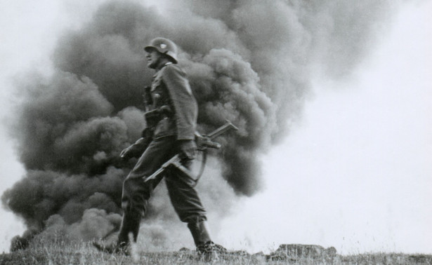 Niemiecki żołnierz II wojna światowa.