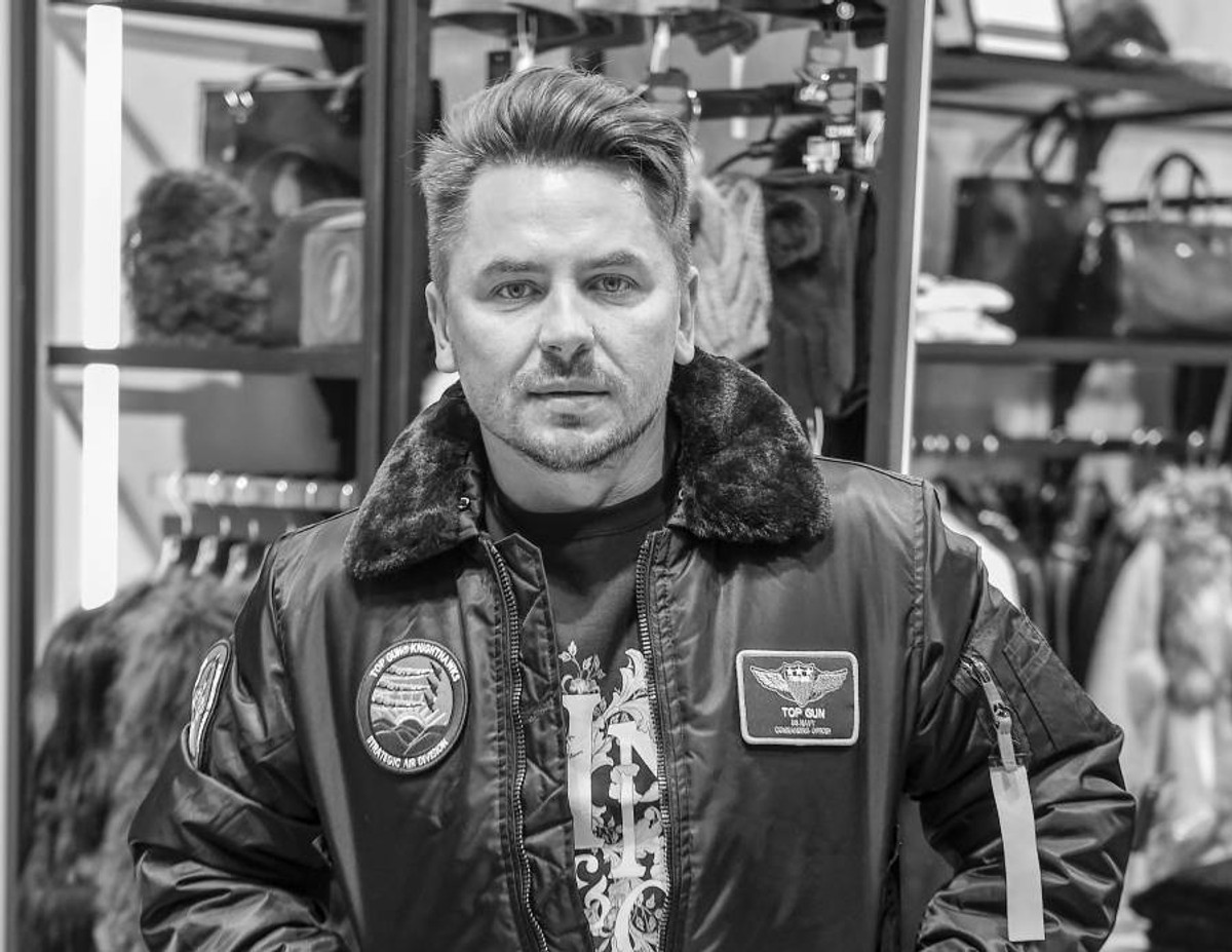 Grzegorz Bloch zmarł w wieku 53 lat. O co prosi przyjaciółka i rodzina zmarłego stylisty?