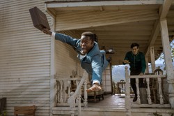 Gwiazda "Silosu" tym razem w serialu komediowym. Będzie hit?